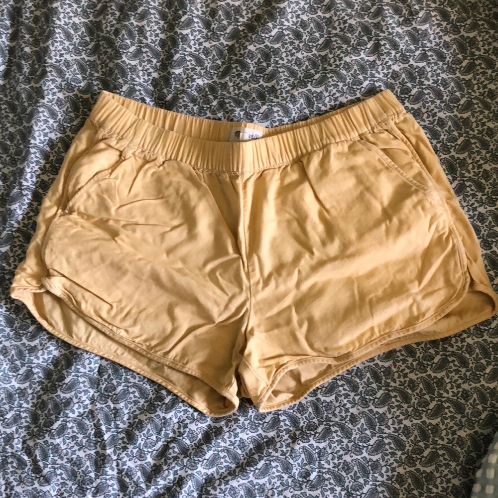 Madewell pull on shorts